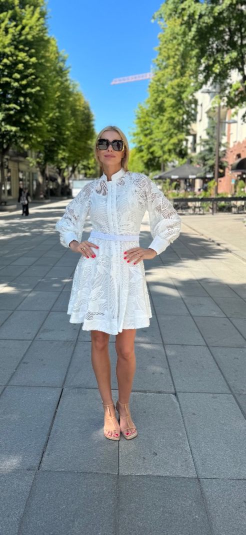Trumpa nėrinių suknelė White
